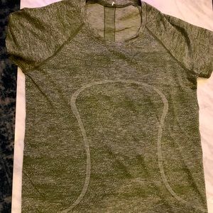 Swiftly Tech Short Sleeve in Brave Olive